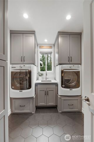 23059 265th Place SE, Maple Valley, WA 98038