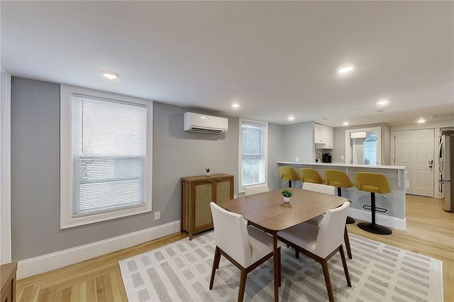 382 Spring Street 2, Newport, RI 02840