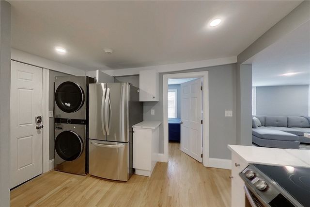 382 Spring Street 2, Newport, RI 02840