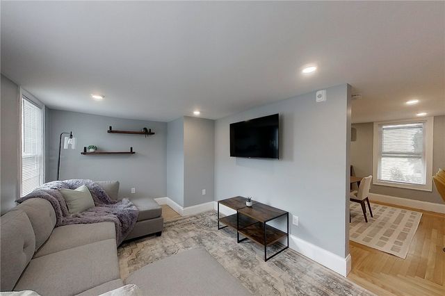 382 Spring Street 2, Newport, RI 02840