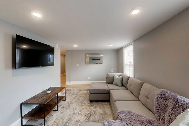 382 Spring Street 2, Newport, RI 02840