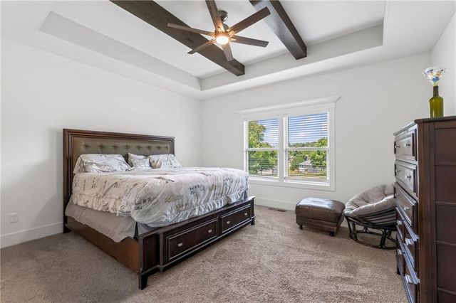 2309 NE Colonnade Avenue, Blue Springs, MO 64029