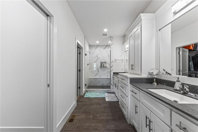 2309 NE Colonnade Avenue, Blue Springs, MO 64029