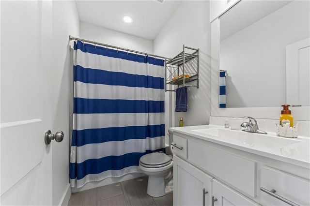 2309 NE Colonnade Avenue, Blue Springs, MO 64029
