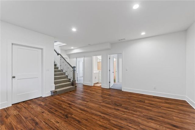 2309 NE Colonnade Avenue, Blue Springs, MO 64029