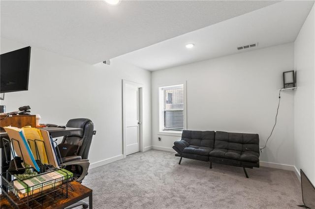 2309 NE Colonnade Avenue, Blue Springs, MO 64029