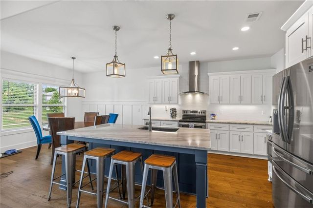 2309 NE Colonnade Avenue, Blue Springs, MO 64029