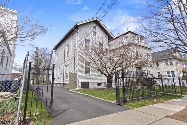 540 Jefferson Ave, Elizabeth City, NJ 07201