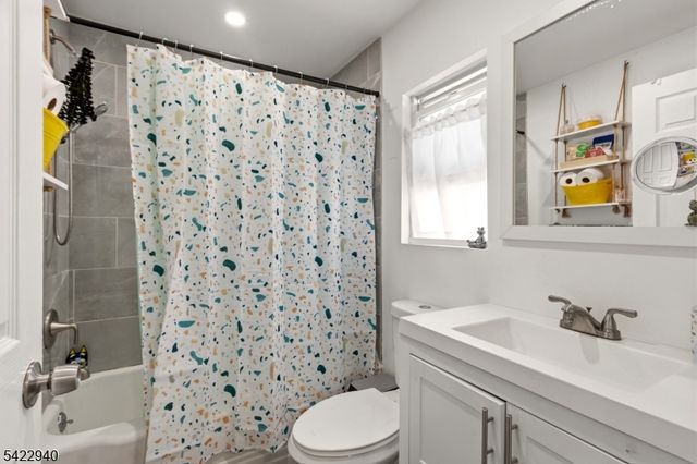 540 Jefferson Ave, Elizabeth City, NJ 07201