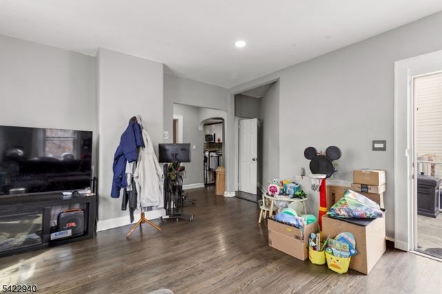 540 Jefferson Ave, Elizabeth City, NJ 07201