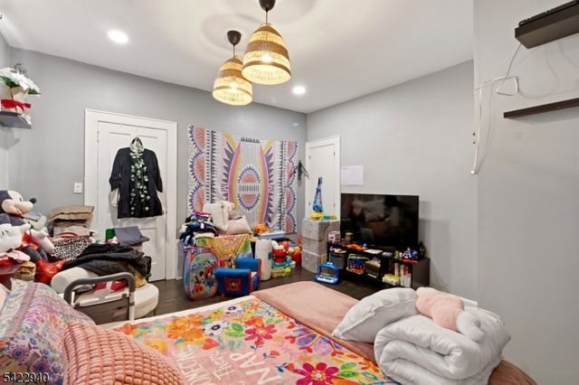 540 Jefferson Ave, Elizabeth City, NJ 07201