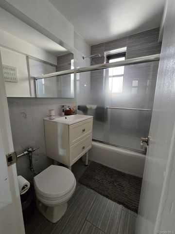 226-26 Union Turnpike 2-O, Bayside, NY 11364