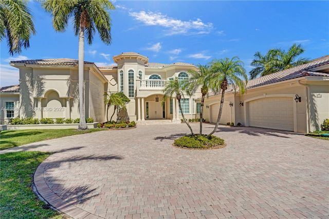 1130 Harbor Court, Hollywood, FL 33019