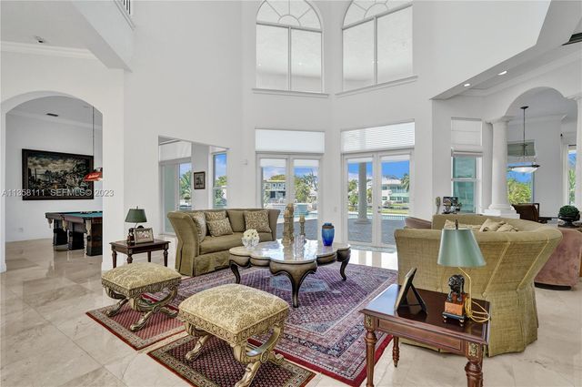 1130 Harbor Court, Hollywood, FL 33019