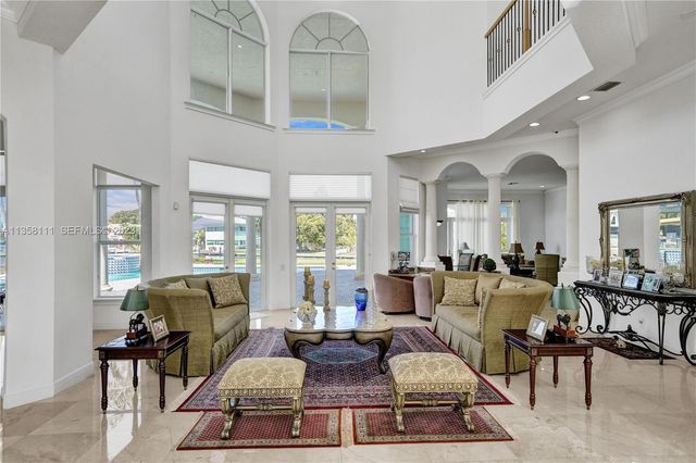 1130 Harbor Court, Hollywood, FL 33019