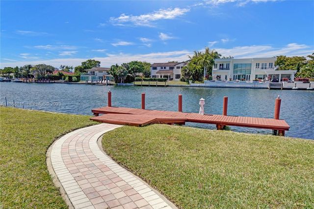 1130 Harbor Court, Hollywood, FL 33019