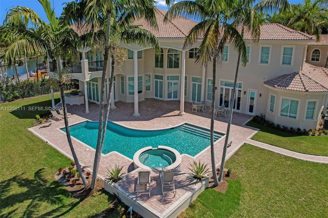 1130 Harbor Court, Hollywood, FL 33019