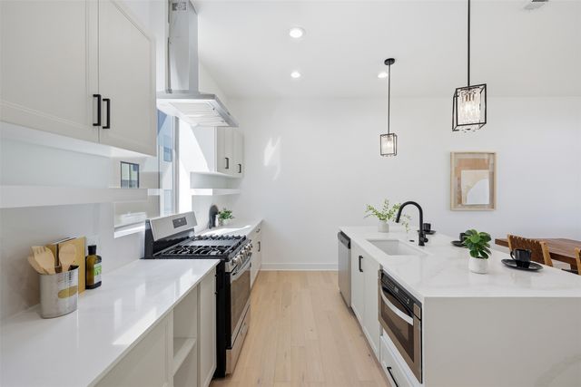 4635 Manett Street 108, Dallas, TX 75204