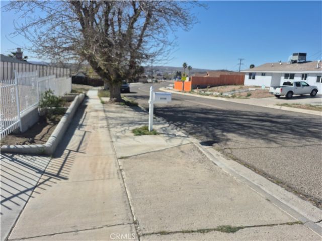 37149 Camarillo, Barstow, CA 92311