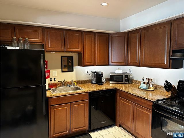 520 Newark Pompton Turnpike 218, Pequannock Township, NJ 07444