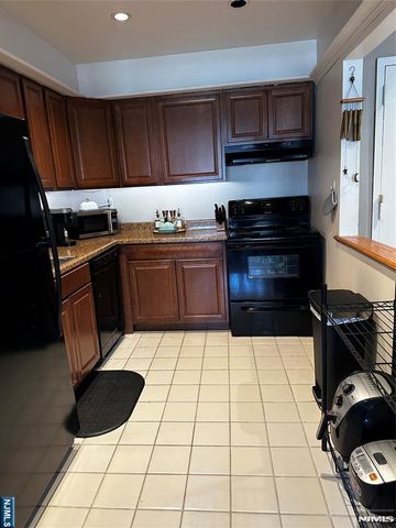520 Newark Pompton Turnpike 218, Pequannock Township, NJ 07444