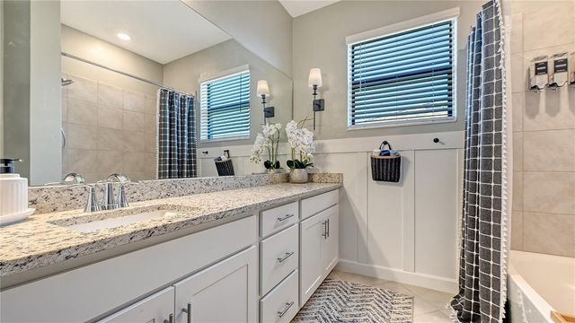 15247 SUNNY DAY DRIVE, Bradenton, FL 34211