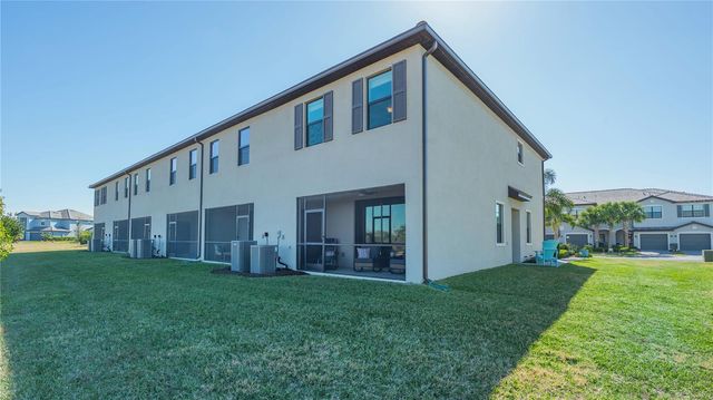 15247 SUNNY DAY DRIVE, Bradenton, FL 34211