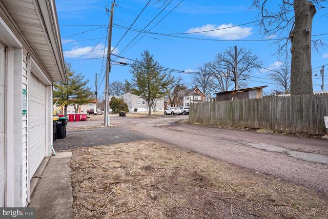 515 N BROAD ST, Lansdale, PA 19446