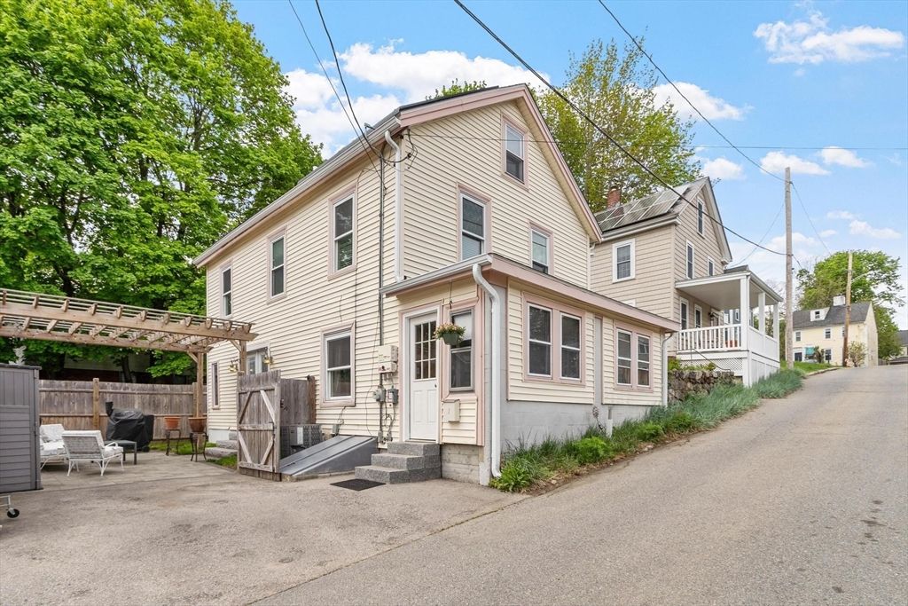 1 Union Street, Amesbury, MA 01913