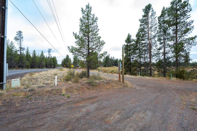 54735 Huntington Road, Bend, OR 97707