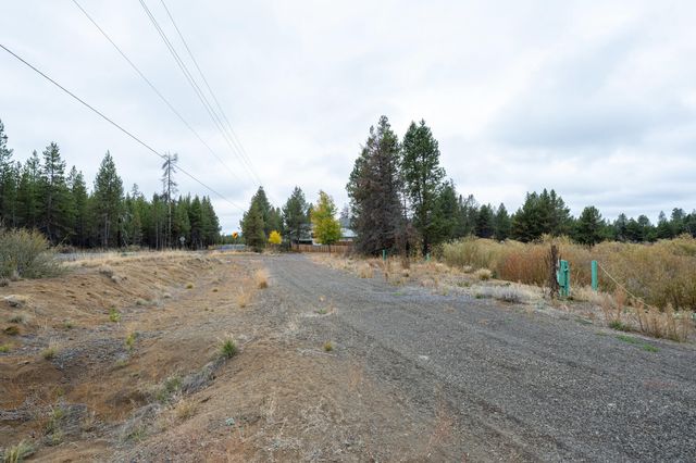 54735 Huntington Road, Bend, OR 97707