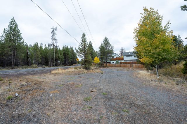 54735 Huntington Road, Bend, OR 97707