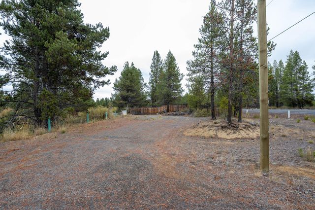 54735 Huntington Road, Bend, OR 97707