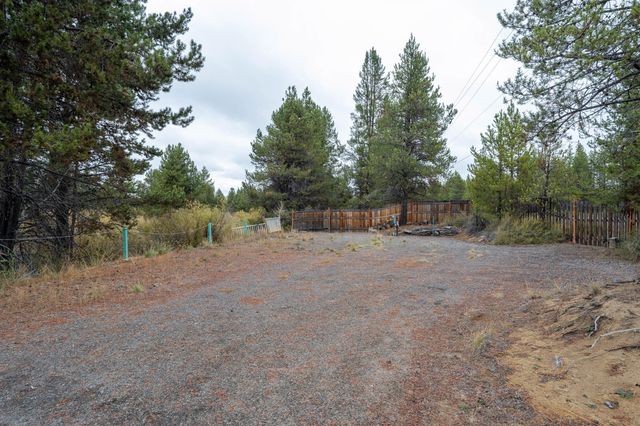 54735 Huntington Road, Bend, OR 97707