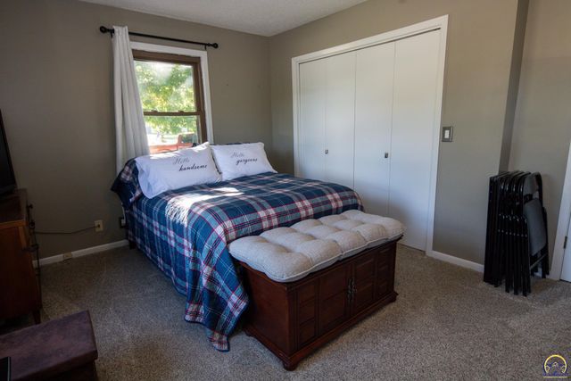 2302 Diane Ave, Emporia, KS 66801