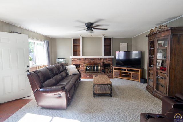 2302 Diane Ave, Emporia, KS 66801