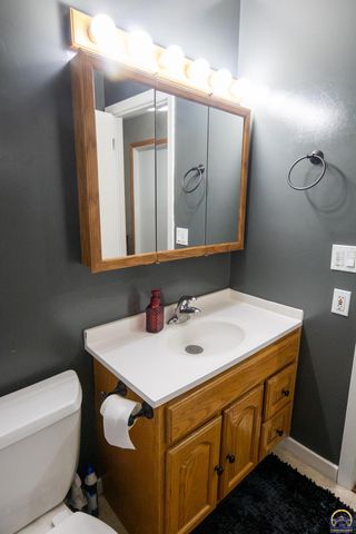 2302 Diane Ave, Emporia, KS 66801