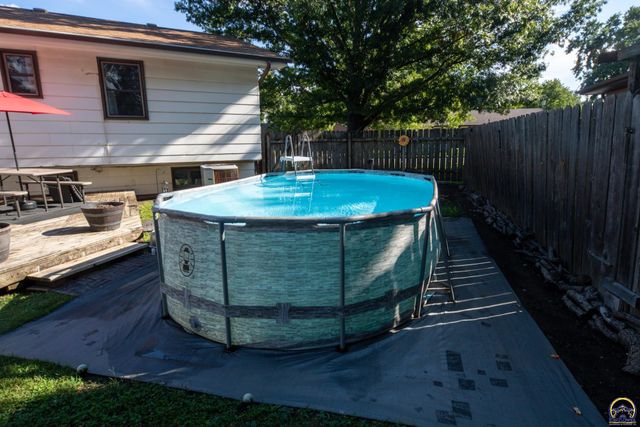 2302 Diane Ave, Emporia, KS 66801