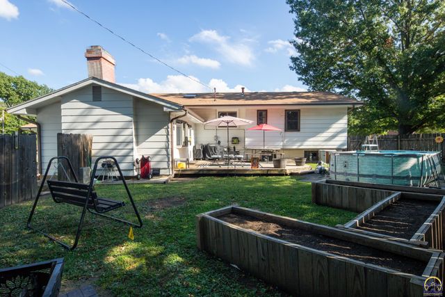 2302 Diane Ave, Emporia, KS 66801