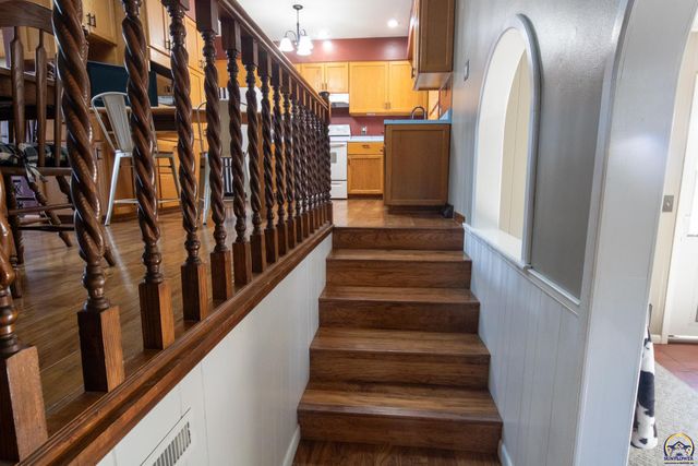 2302 Diane Ave, Emporia, KS 66801