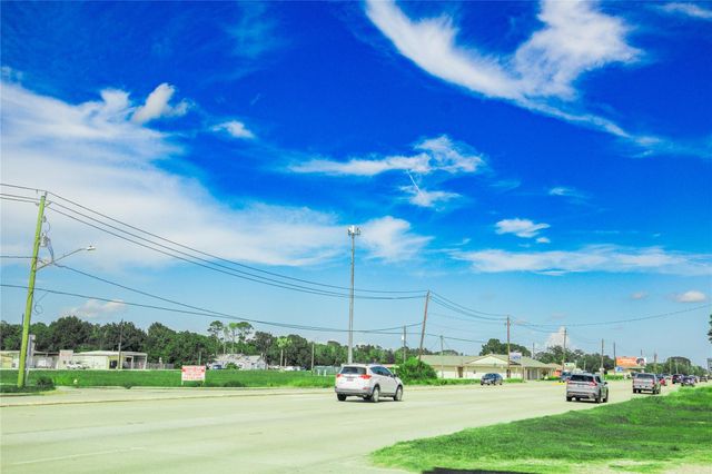 20230 Highway 6, Manvel, TX 77578