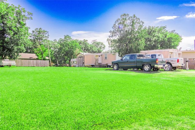 20230 Highway 6, Manvel, TX 77578