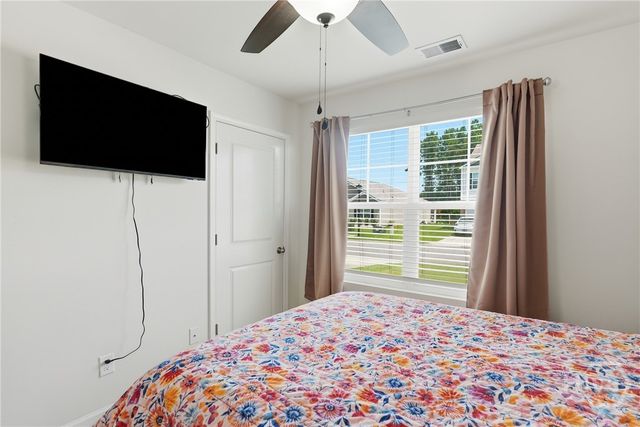 211 Caribbean Village Drive, Guyton, GA 31312