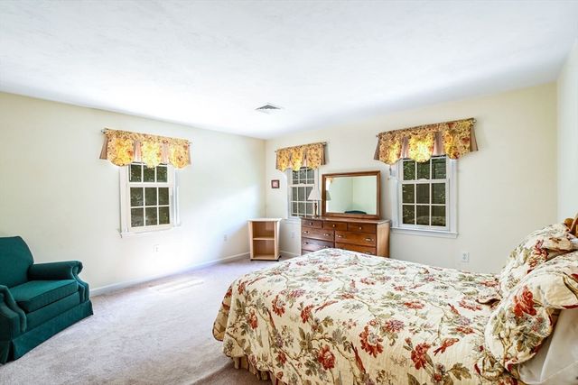48 Mill Pond Cir, Milford, MA 01757