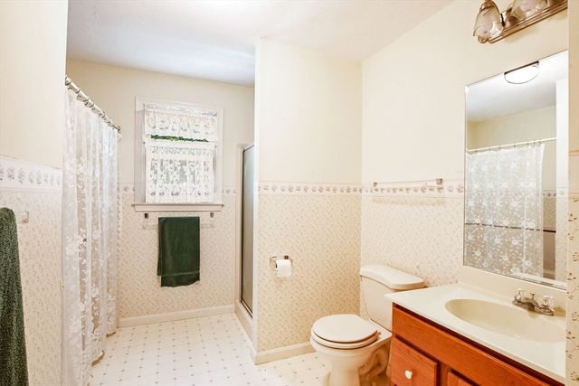 48 Mill Pond Cir, Milford, MA 01757