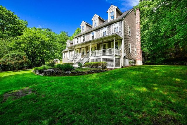 48 Mill Pond Cir, Milford, MA 01757