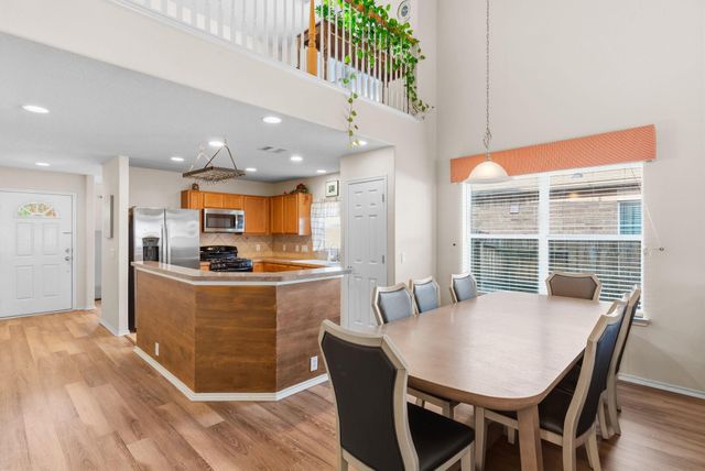 2712 Woodspring Acres Drive, Houston, TX 77345