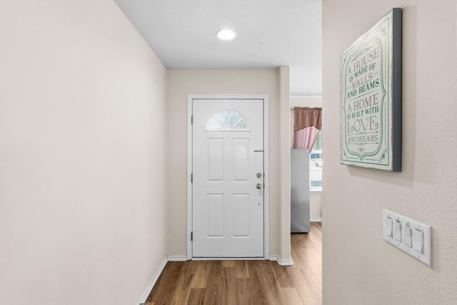 2712 Woodspring Acres Drive, Houston, TX 77345