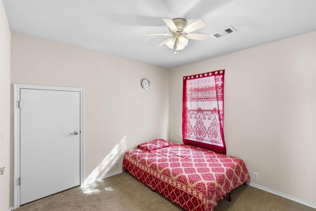 2712 Woodspring Acres Drive, Houston, TX 77345