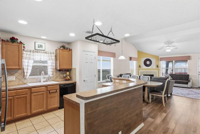 2712 Woodspring Acres Drive, Houston, TX 77345